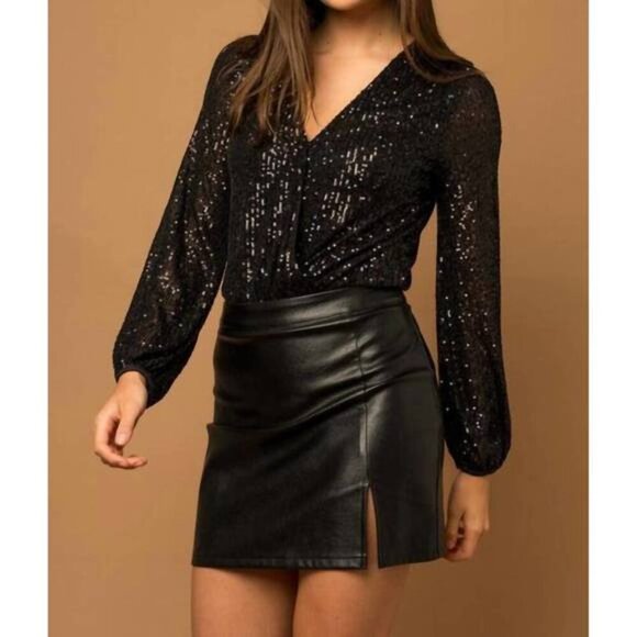 NEW GILLI Long Sleeve Sequin Wrap Bodysuit in Black Sz Medium - Picture 9 of 12